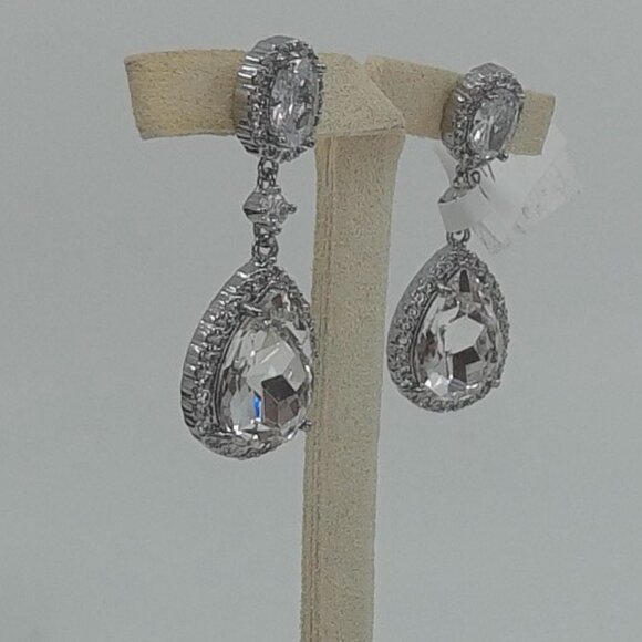 Vintage O&P Signed Teardrop Rhinestone Earrings – 1.25 in - Picture 1 of 3